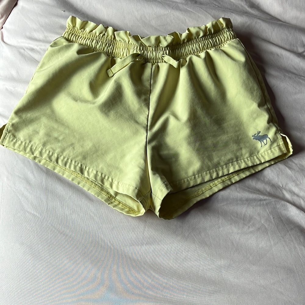22 Yellow Abercrombie shorts